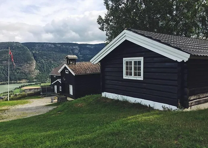 Sjarmerende Tommerhytte Pa Gardstun *